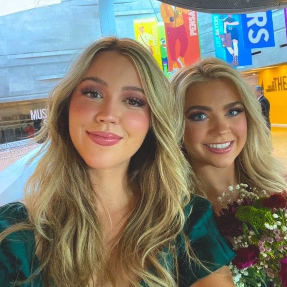 Meet your Posher, Allison and Andrea